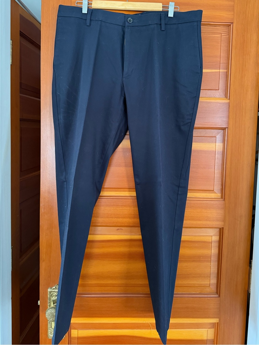 Dockers Men’s Athletic Fit Chino in Navy